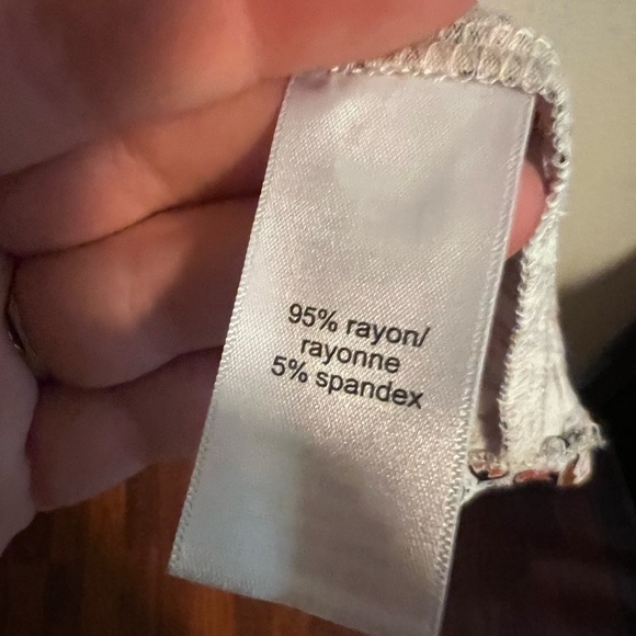 Black and Red 24/7 Floral Shirt Size XXL - Picture 5 of 9